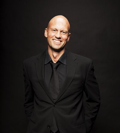 1.-teddy-tahu-rhodes---bass-baritone.jpg