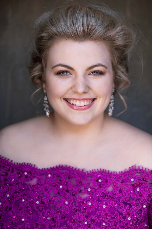 Felicity Tomkins - Headshot.jpg